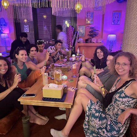 Khao San Social Capsule Hostel Bangkok Eksteriør billede