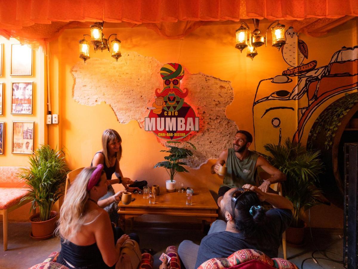 Khao San Social Capsule Hostel Bangkok Eksteriør billede