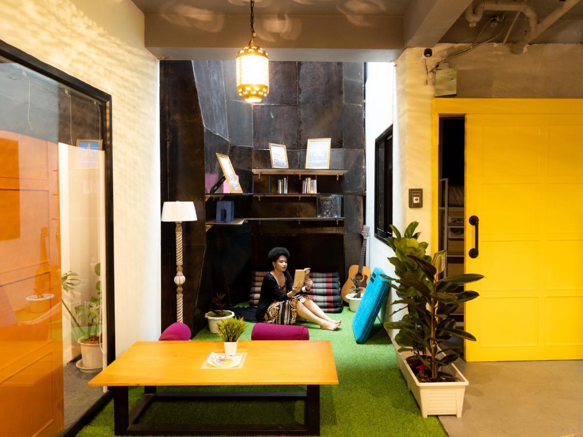 Khao San Social Capsule Hostel Bangkok Eksteriør billede