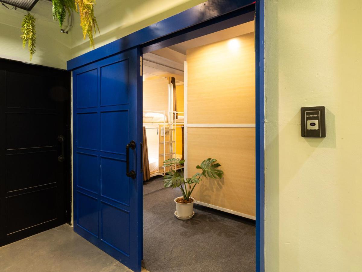 Khao San Social Capsule Hostel Bangkok Eksteriør billede