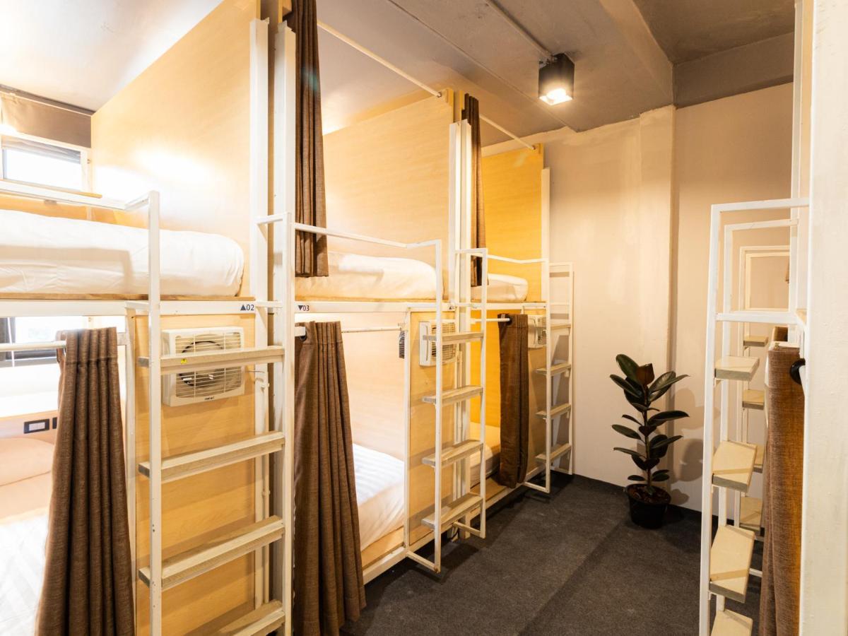 Khao San Social Capsule Hostel Bangkok Eksteriør billede
