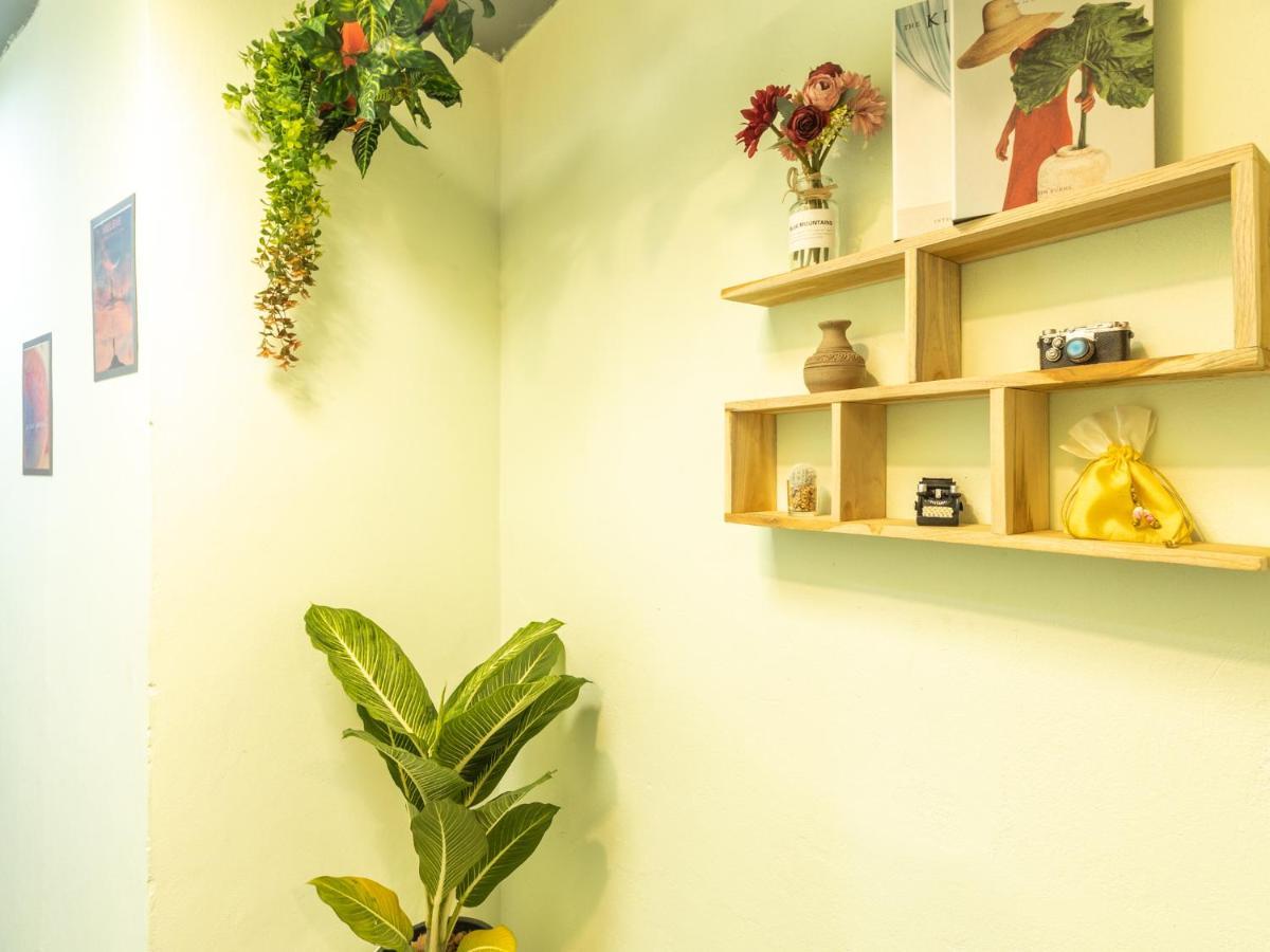 Khao San Social Capsule Hostel Bangkok Eksteriør billede